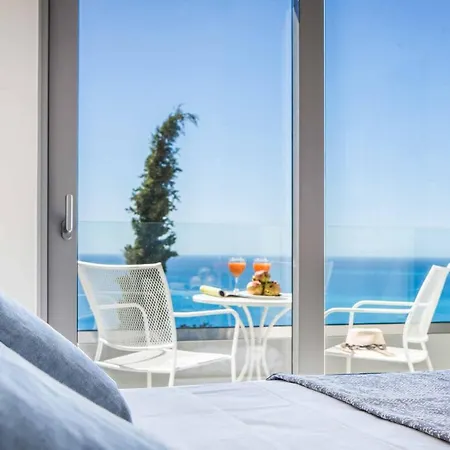 Villa Della Luna Vlachata