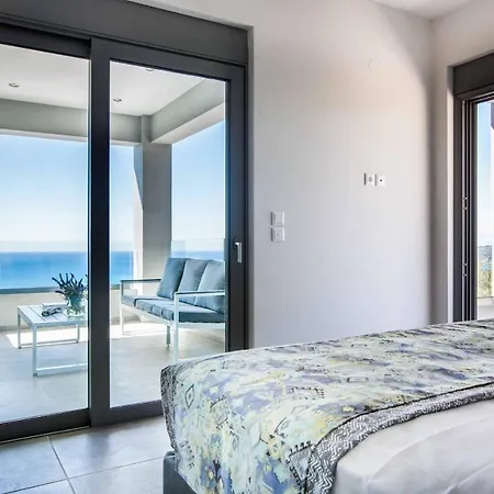 Della Luna Villa Vlachata